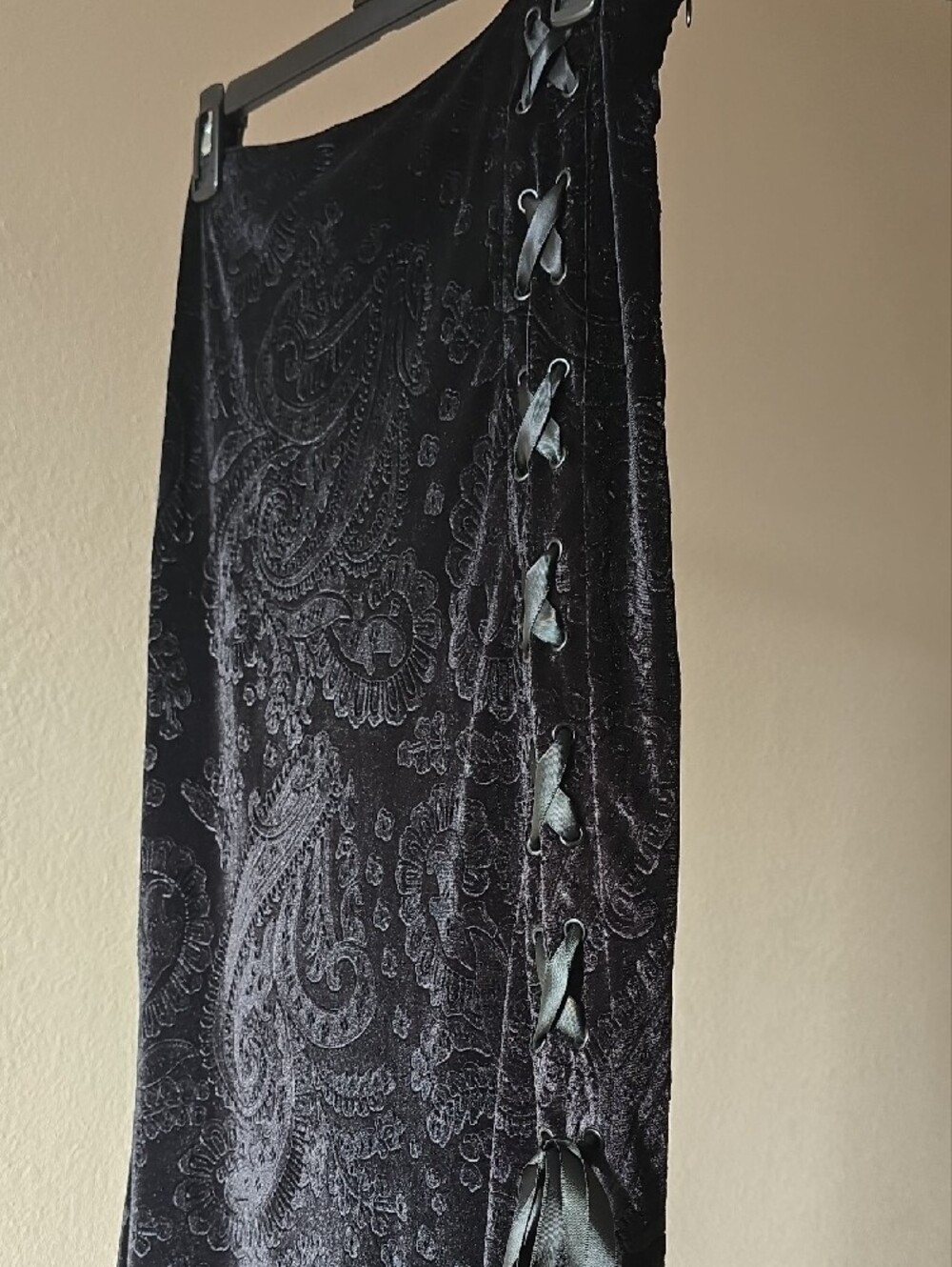 Dolls Kill Black Paisley Lace-Up Velvet Maxi Skirt - Picture 5 of 9
